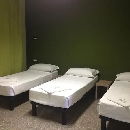 Mrhostel