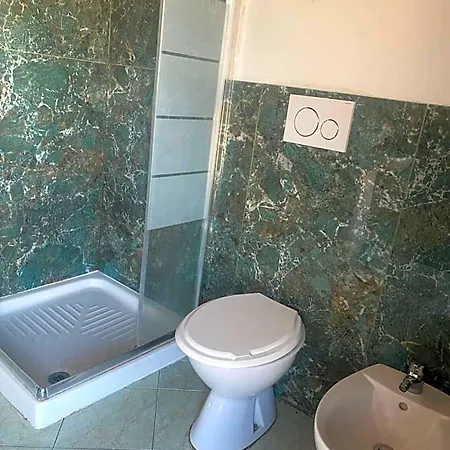Mrhostel