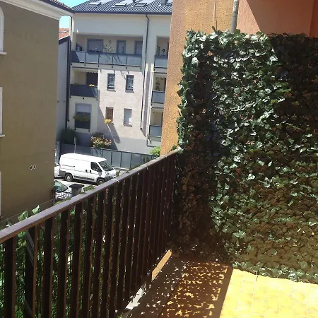 Mrhostel