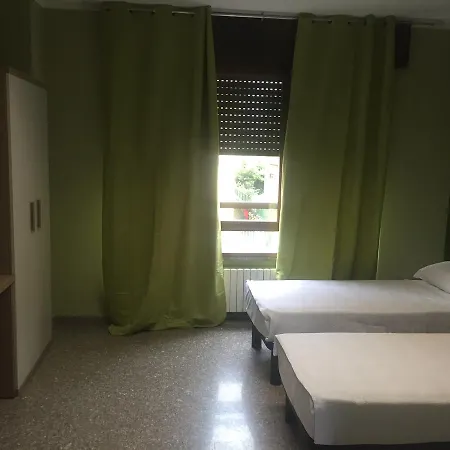 Hostel Mrhostel Milan