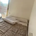 Mrhostel
